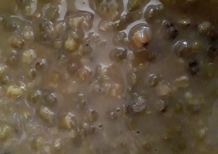  Resep  Bubur  kacang  hijau  susu dan jahe  oleh yeniyuni 