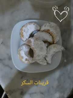 صورة لوصفة طريقة قرينات السكر سهل وسريع أو الهلالات الليبية 🌜🌙🌛🌜