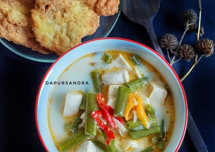 Sayur Lodeh Tahu Kucai