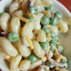 A picture of Bacon, Peas, and Pasta Salad.