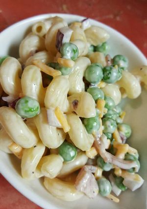 A picture of Bacon, Peas, and Pasta Salad.