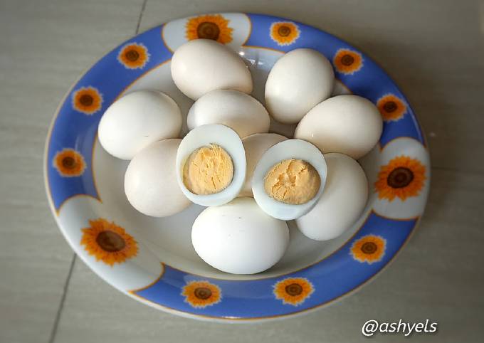 Recipe of Ultimate Perfectly Boiled Omega-3 Eggs