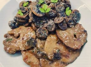 Foto di Scaloppine di seitan ai funghi