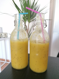Una foto de 4 ~ Smoothie MKM