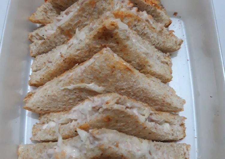 Resep Sandwich Tuna ala Dapur Linday yang Lezat Sekali