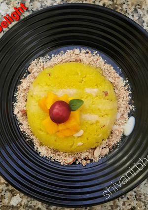 સુજી ડીલાઈટ (suji delight recipe in gujrati) રેસીપી મુખ્ય ફોટો