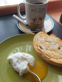 Una foto de Huevo poché para desayuno