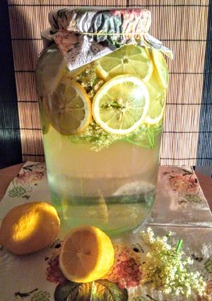Hagyományos bodzaszörp recept fotója