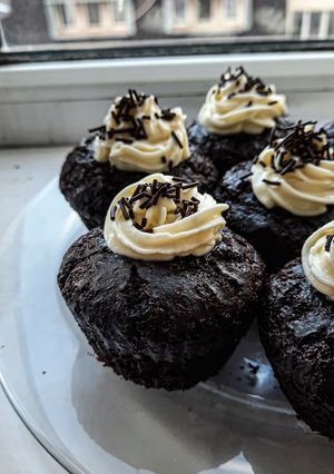 O poză a rețetei Muffins de ciocolată cu cremă cheesecake❤.
