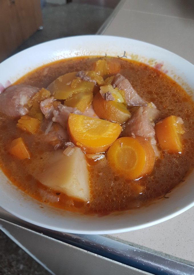 Una foto de Ajiaco cubano