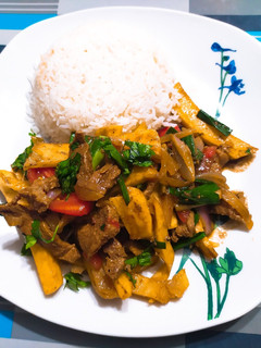 Una foto de Lomo Saltado