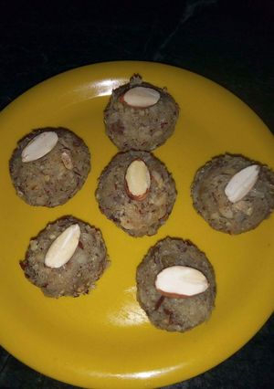 A picture of Mava Dry fruits Laddu.