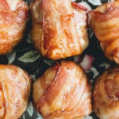A picture of Keto Bacon Sausage Bombs.