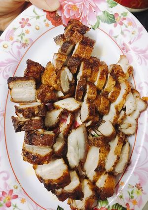 Hình của món Thịt ướp ngũ vị chiên.