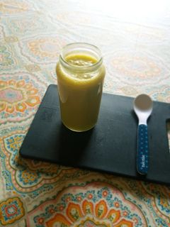 Una foto de Puré de bebé verde