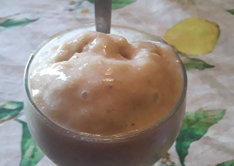 Simple Way to Prepare Ultimate Postre helado de banana casero