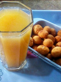 A picture of Natural Apple Juice.