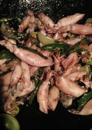 Foto resep Tumis Cumi Asin Cabai Hijau