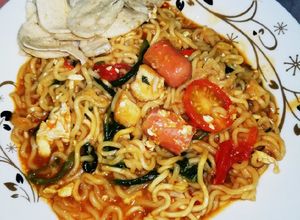 Foto resep Mie Kangkung Tomat