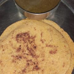 A picture of Makka ka parantha.