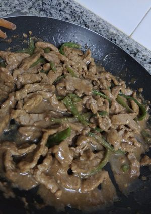 Una foto de 🥩 Ternera con pimiento verde