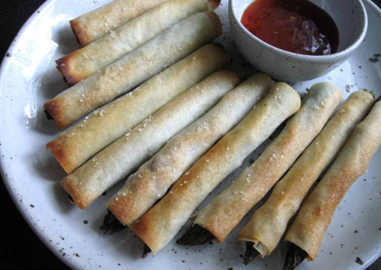 Step-by-Step Guide to Prepare Homemade Asparagus Spring Rolls