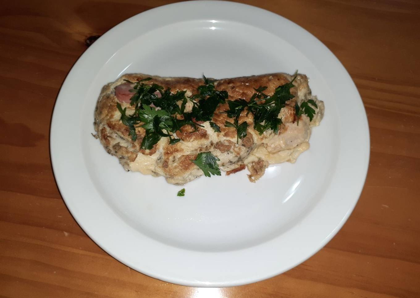 Tortilla francesa a las finas hierbas y rellena