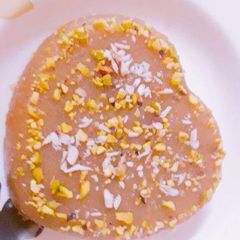 A picture of Suji ka halwa.