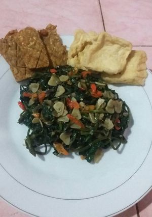 Foto resep Tumis Kangkung Mercon