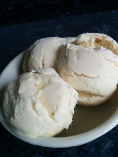 Una foto de Helado sabor Kinder Bueno (con Thermomix)