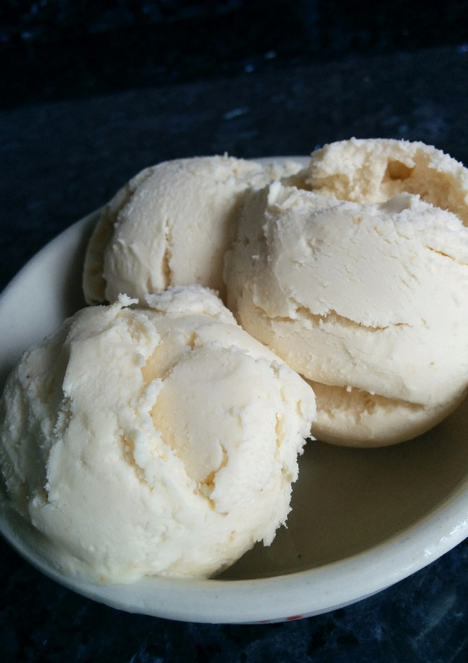 Una foto de Helado sabor Kinder Bueno (con Thermomix)