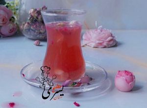 صورة لوصفة شاي الورد المحمدي والتوت المجفف 🎀