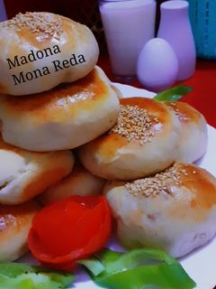 صورة لوصفة فطائر بحشوه البيتزا 🍕🍔 السريعه