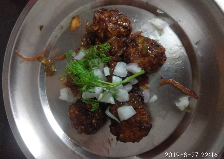 Steps to Prepare Favorite Cabbage Manchurian