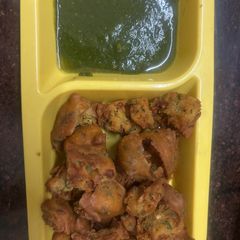 A picture of Pyaz ke Pakoda.