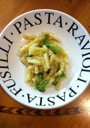 Una foto de Tortiglioni con brócoli