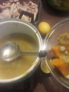 Una foto de Puchero de verduras con pollo sano!!