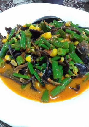 Foto resep 7. Bunga bawang merah plus jamur tumis pedas