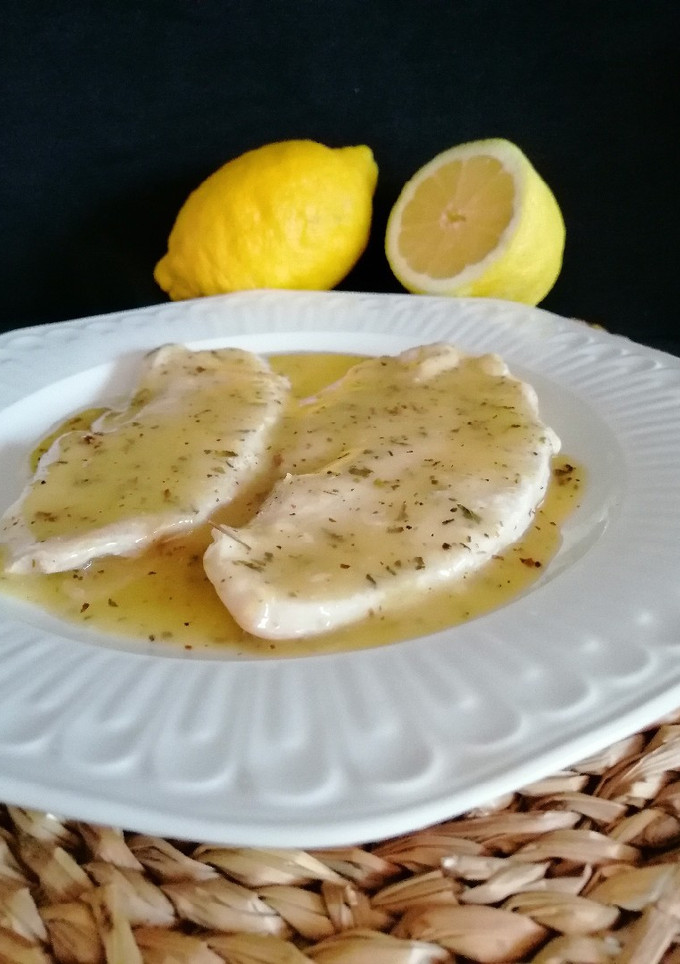 Una foto de Pavo al limón