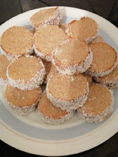 Una foto de Alfajores de harina integral y harina de avena