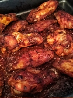 Una foto de Alitas de pollo en salsa Tomato-BBQ Mix