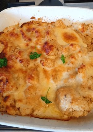 A picture of Cauliflower Cheese rolled in breadcrumbs.