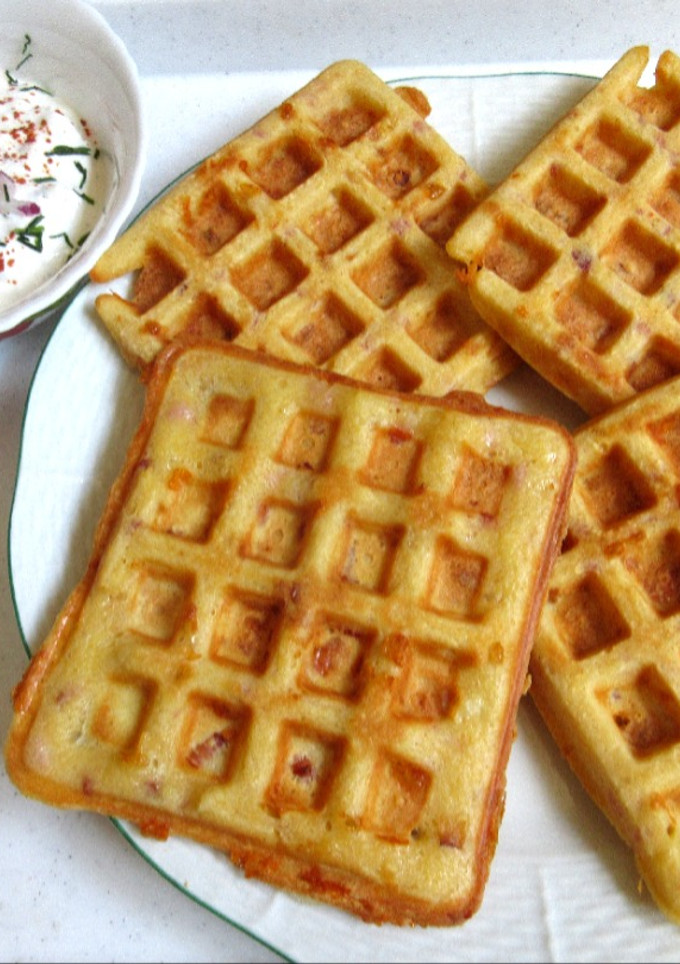 Sonkás-sajtos gofri (Gluténmentes) recept fotója