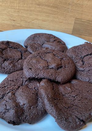 A picture of Chocolate chip cookies.