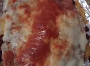 Una foto de Yaroa de plátano maduro y carne de res