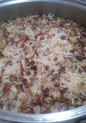 Una foto de Arroz almendrado