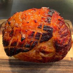 A picture of Mango glazed ham.