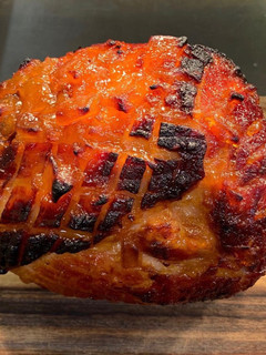A picture of Mango glazed ham.