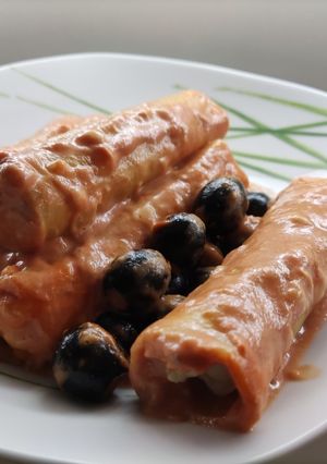 A picture of Chicken cannelloni.