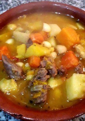 Una foto de Guiso de carne y mondongo